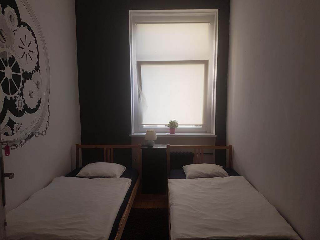 Wigwam Hostel Вроцлав Экстерьер фото
