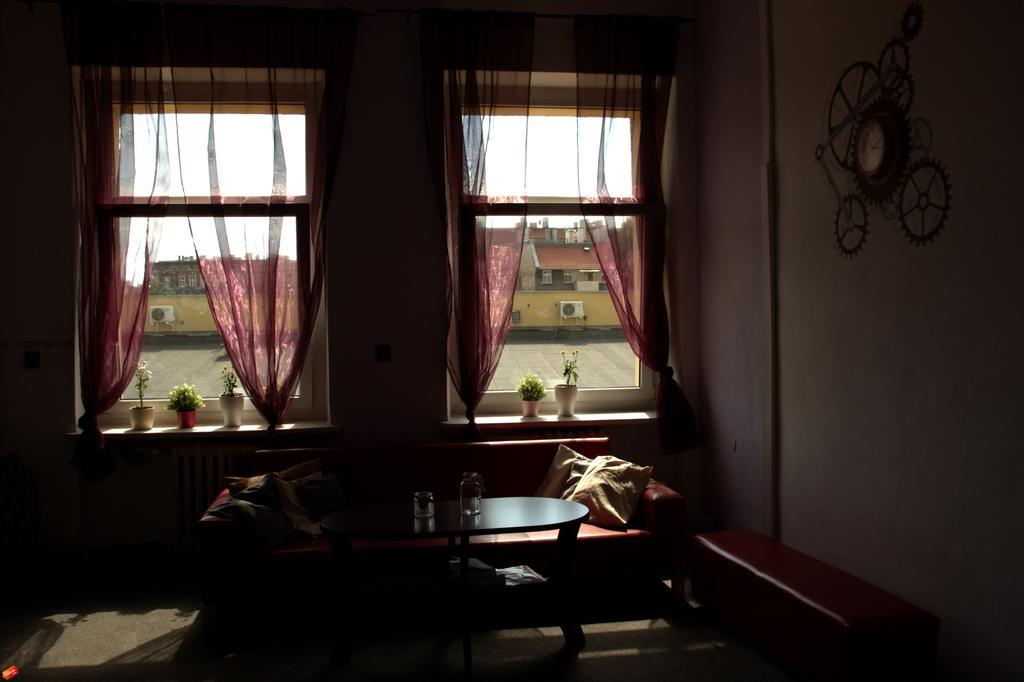 Wigwam Hostel Вроцлав Экстерьер фото