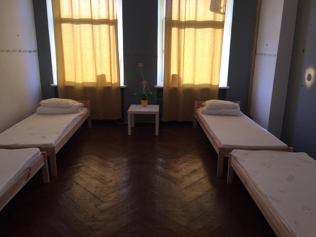 Wigwam Hostel Вроцлав Экстерьер фото