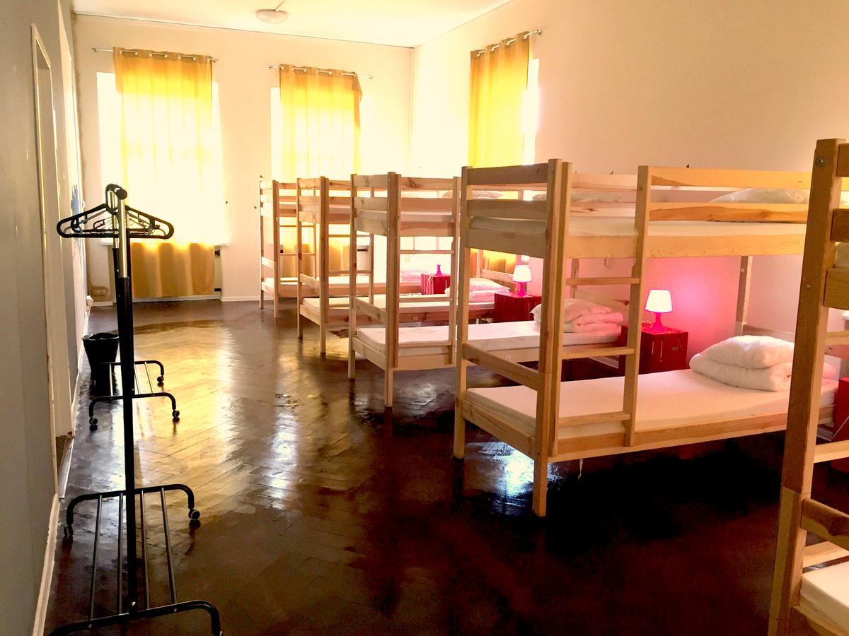 Wigwam Hostel Вроцлав Экстерьер фото
